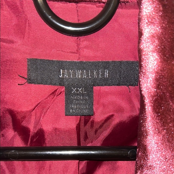 Elegant Burgundy Velvet Blazer with Black Lapel and pants - Picture 4 of 14